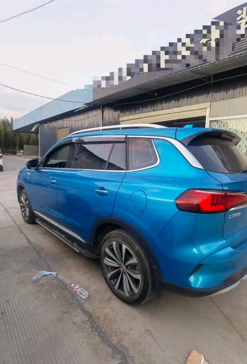 昆明20年榮威RX57
