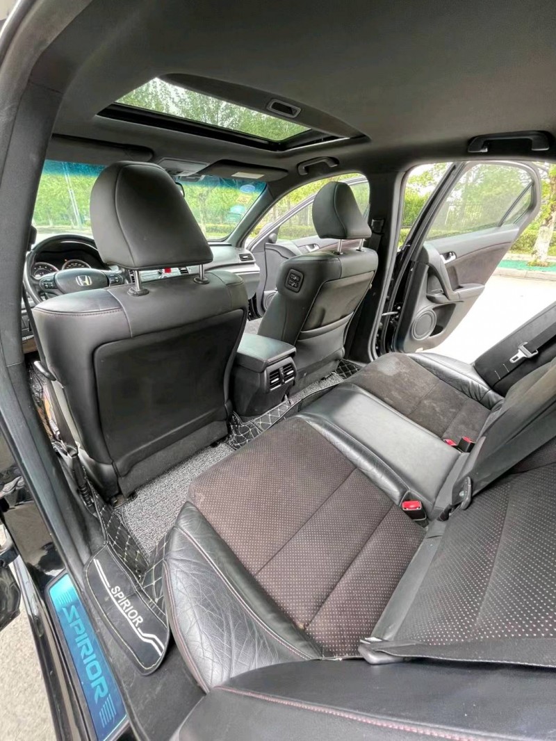 徐州13年本田思铂睿1