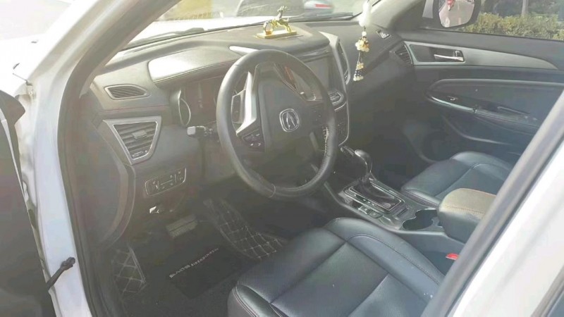 紹興18年長安汽車CS753