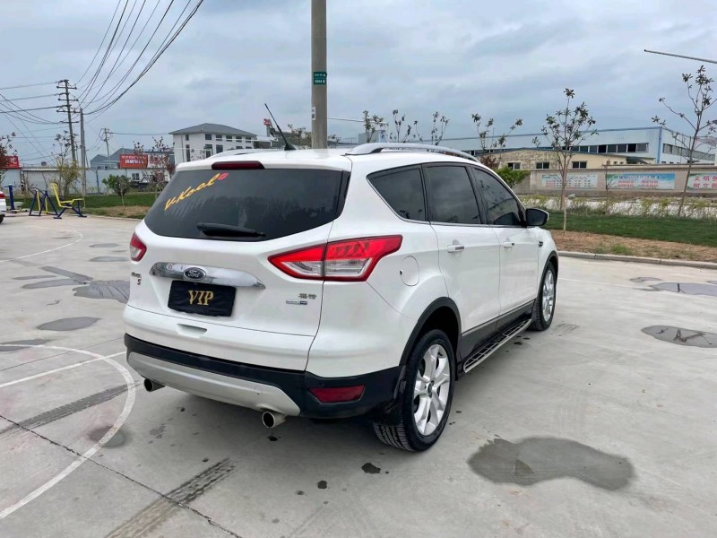 徐州15年福特翼虎6