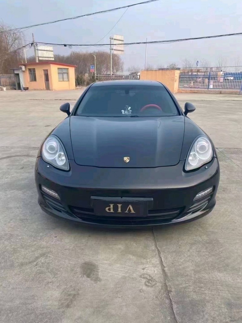濟寧11年保時捷帕拉梅拉1