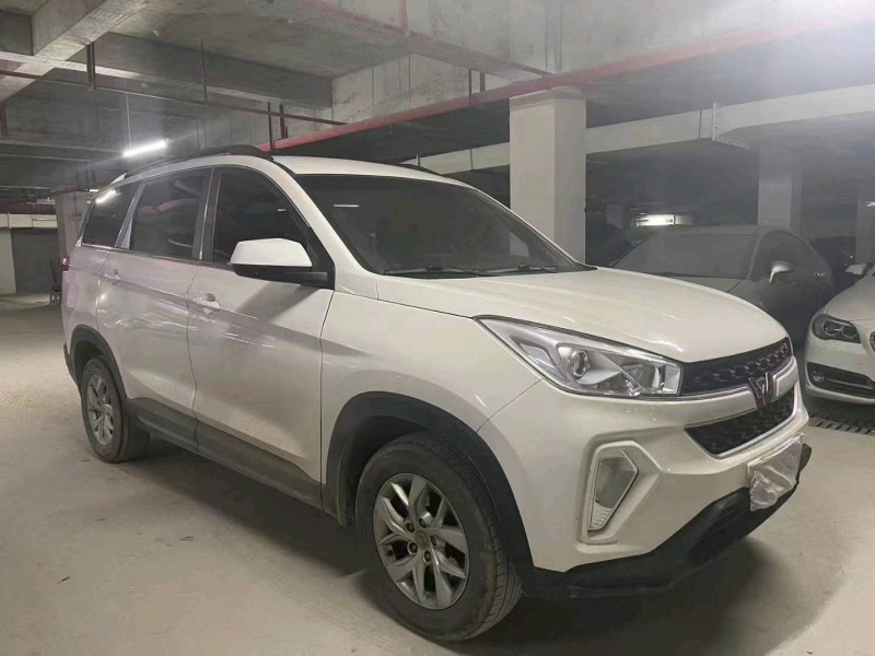 銅仁19年五菱汽車宏光S33