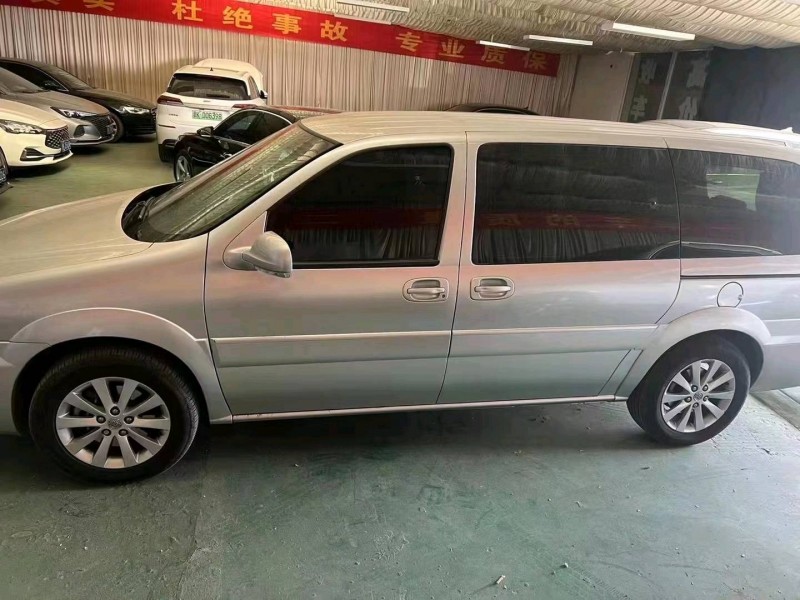運城12年別克GL82