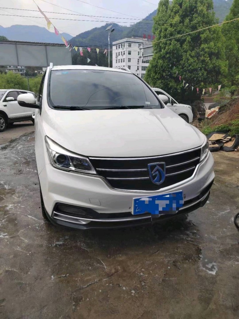 銅仁19年寶駿7306
