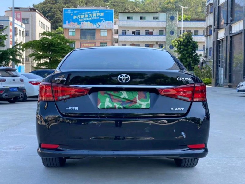 东莞16年丰田皇冠9