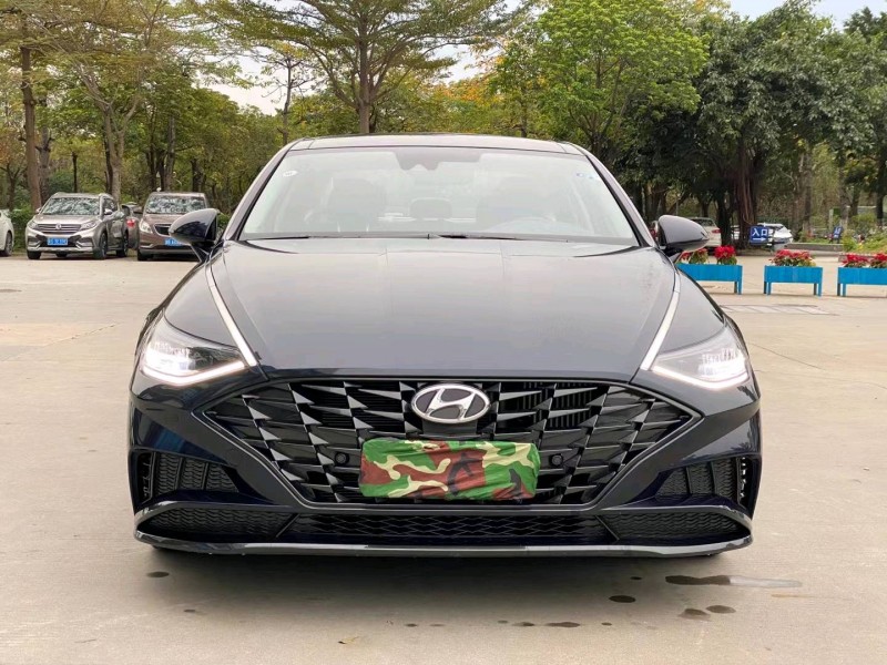 东莞21年现代索纳塔九1