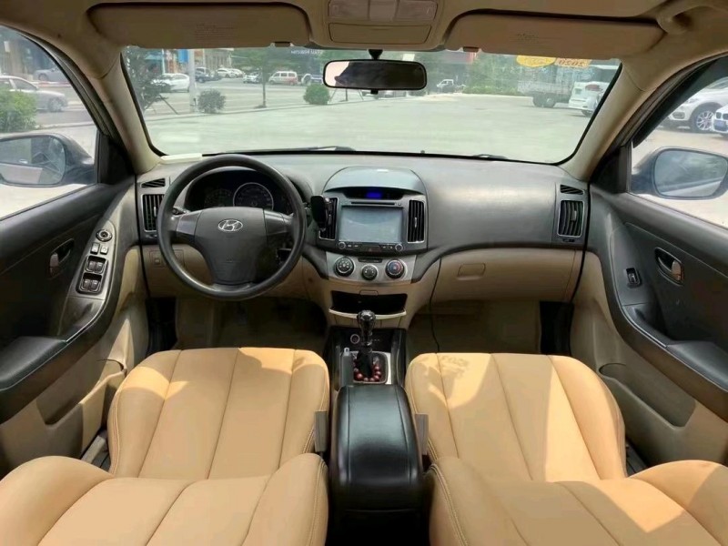 东莞14年现代悦动5