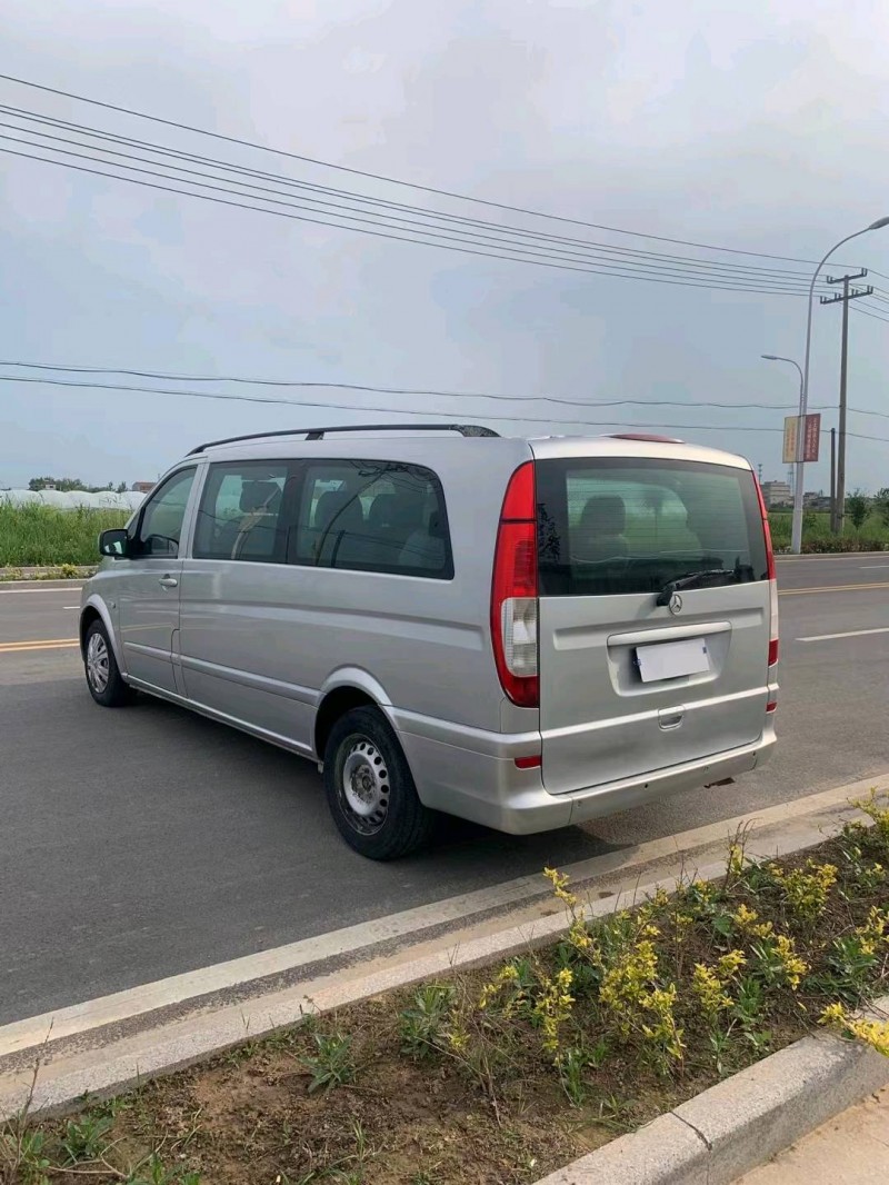 徐州12年奔驰威霆9