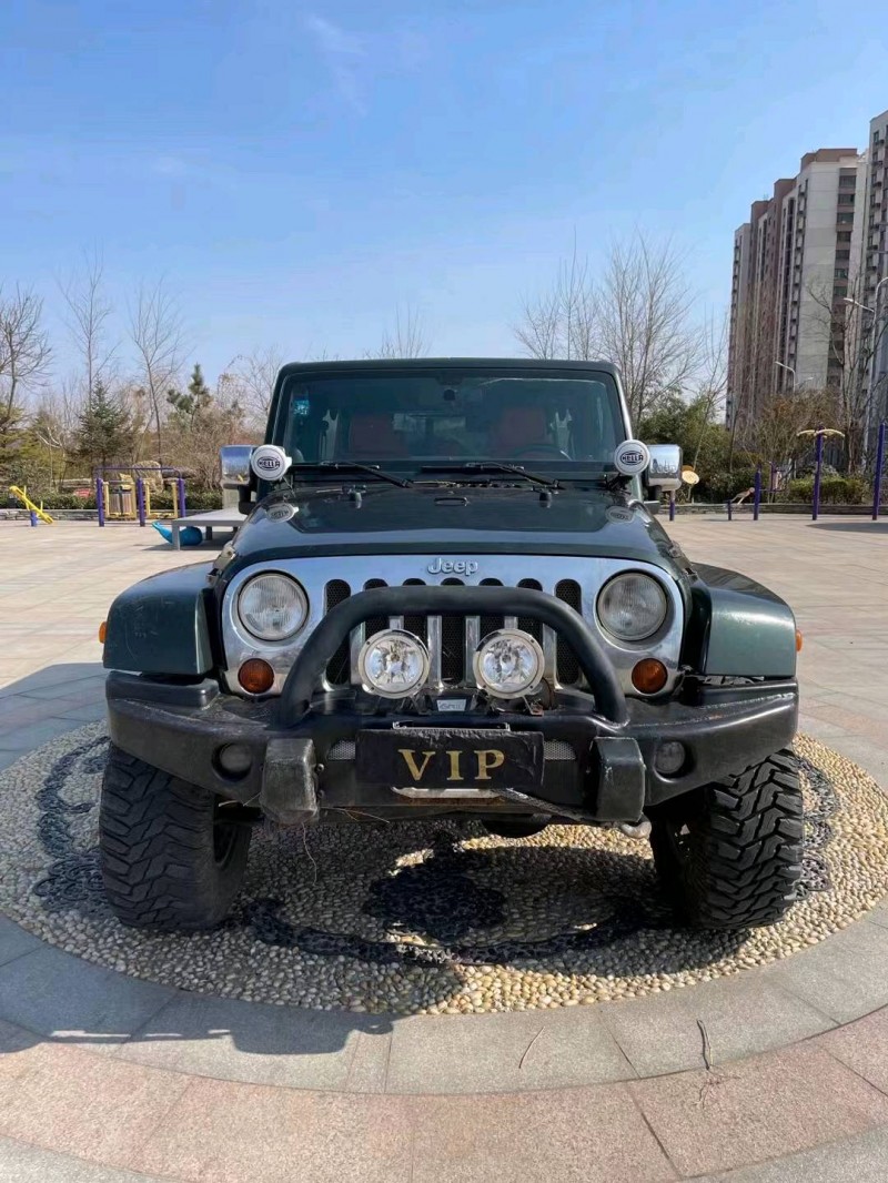 東營11年Jeep牧馬人9