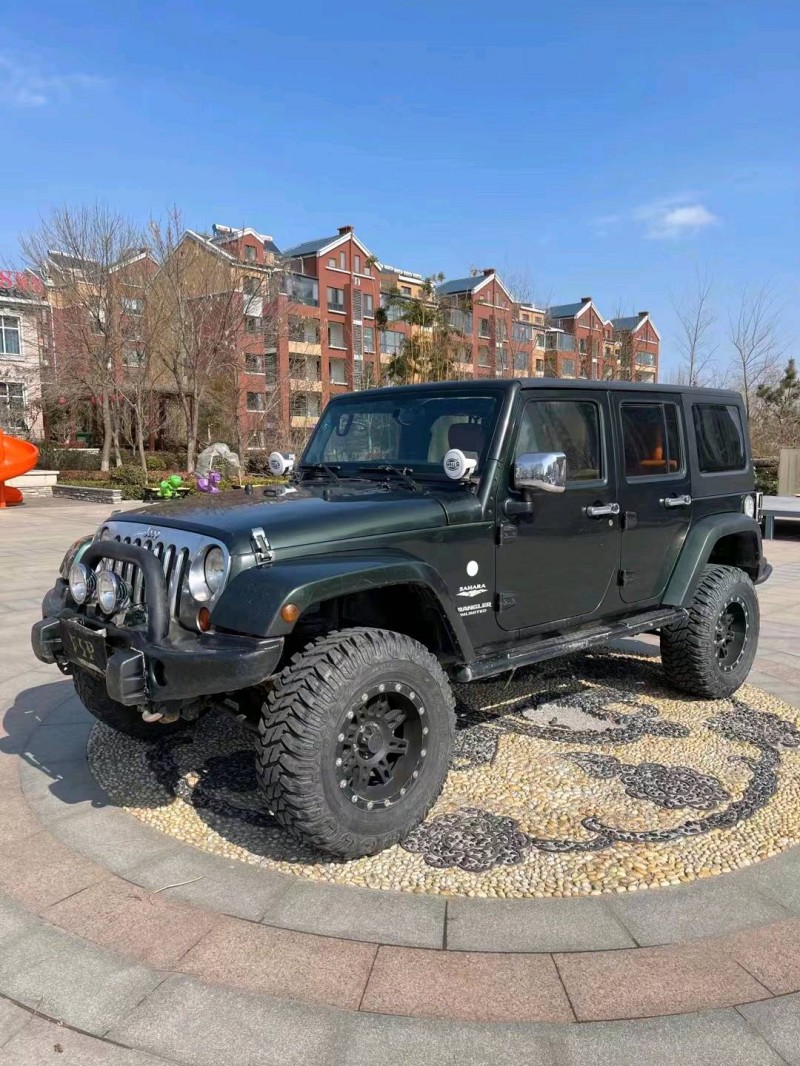 東營11年Jeep牧馬人8