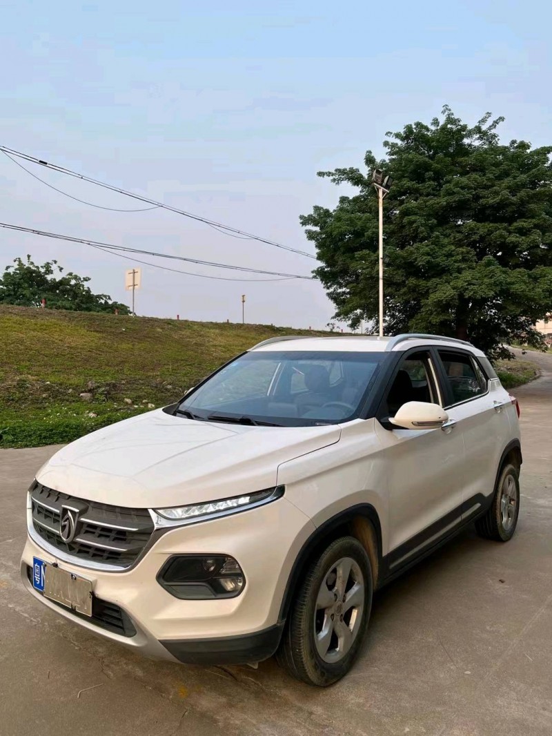 佛山19年寶駿5102