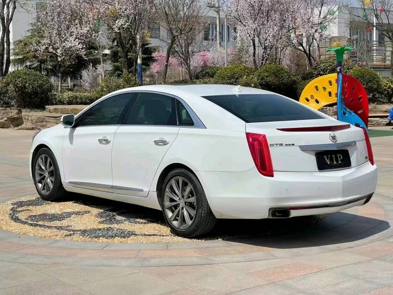 煙臺13年凱迪拉克XTS6