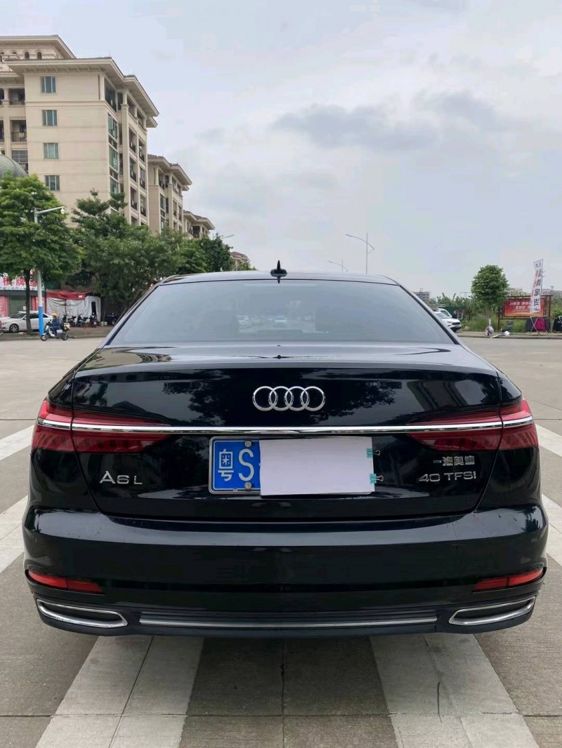 珠海19年奧迪A6L8