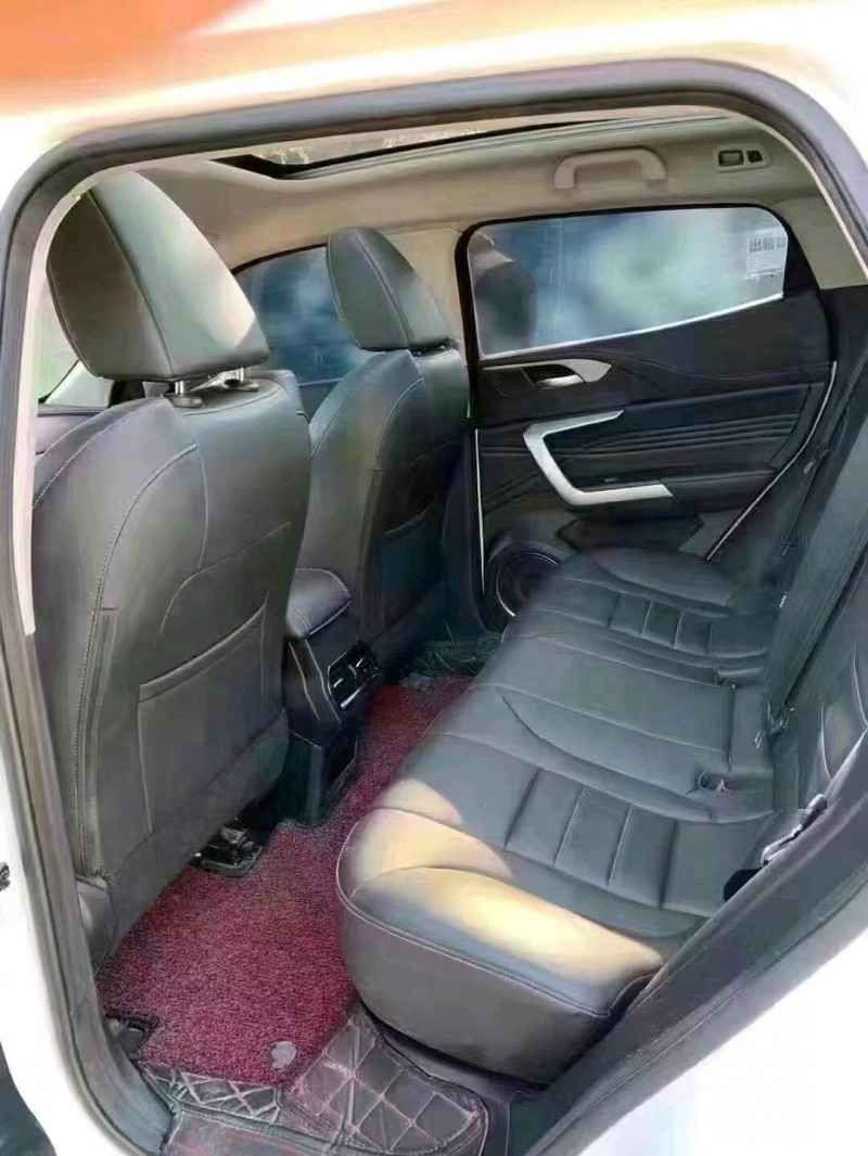 沈陽20年長城汽車WEY VV55