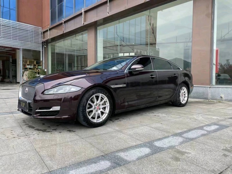 安順16年捷豹XJL2