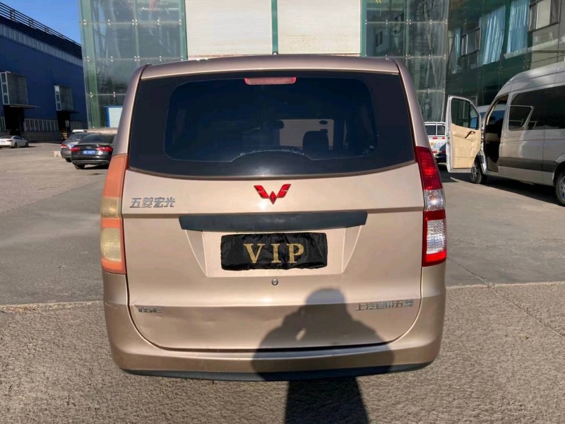 沈陽14年五菱汽車宏光3