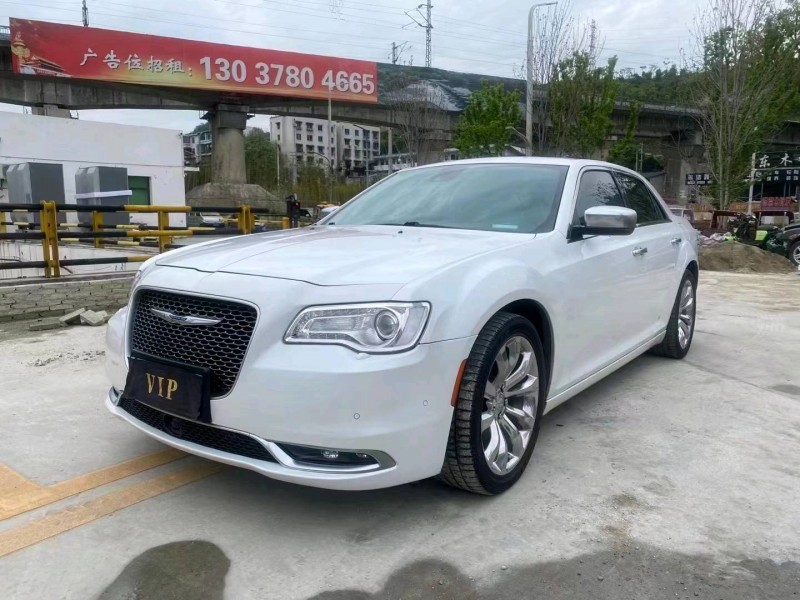 銅仁16年克萊斯勒300C3