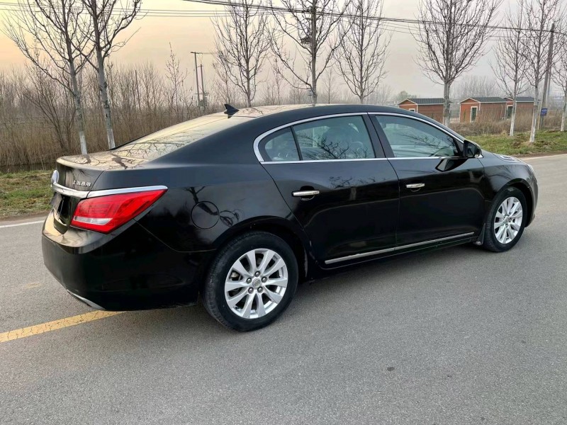 徐州14年别克君越8