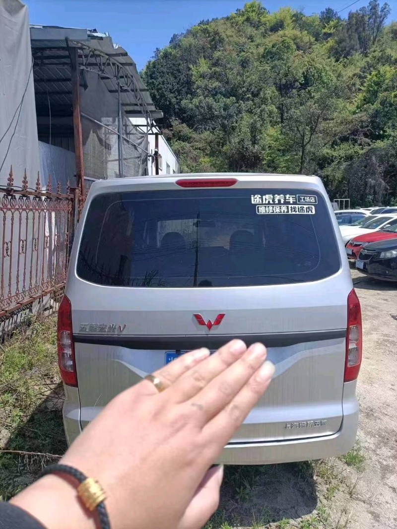 青島20年五菱汽車宏光6