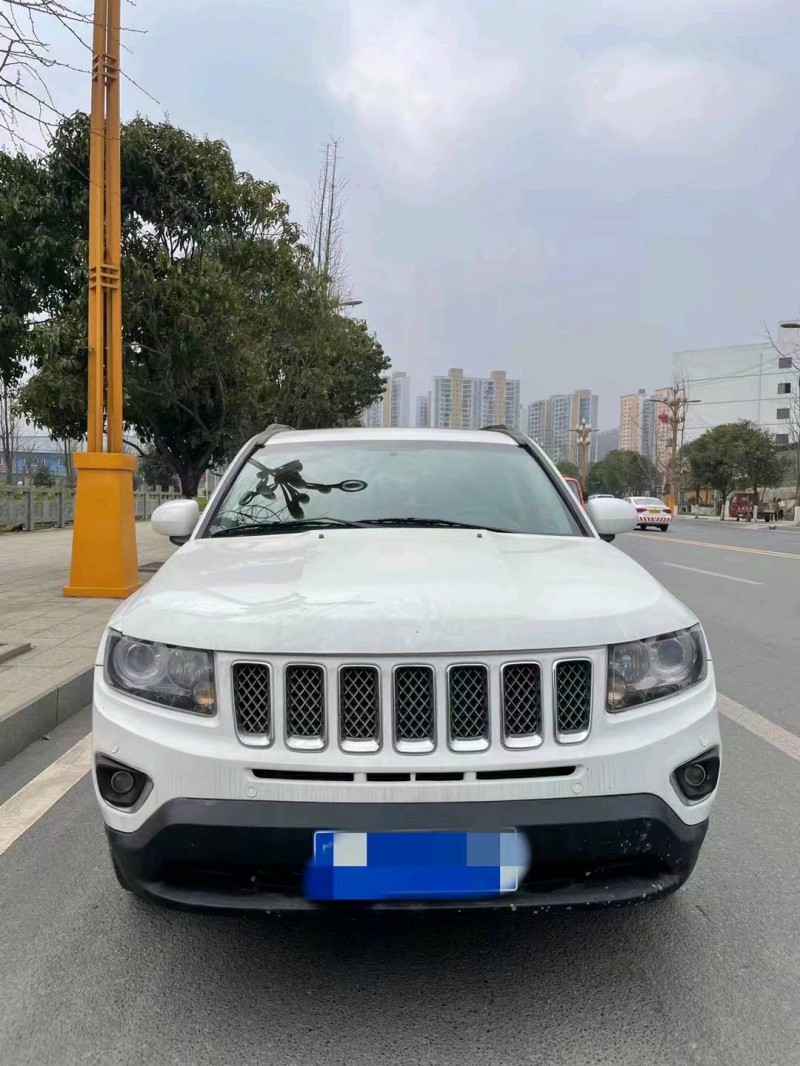 安順16年Jeep指南者1