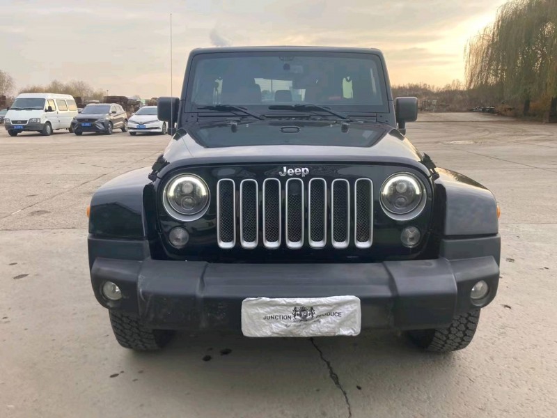 沈陽17年Jeep牧馬人1
