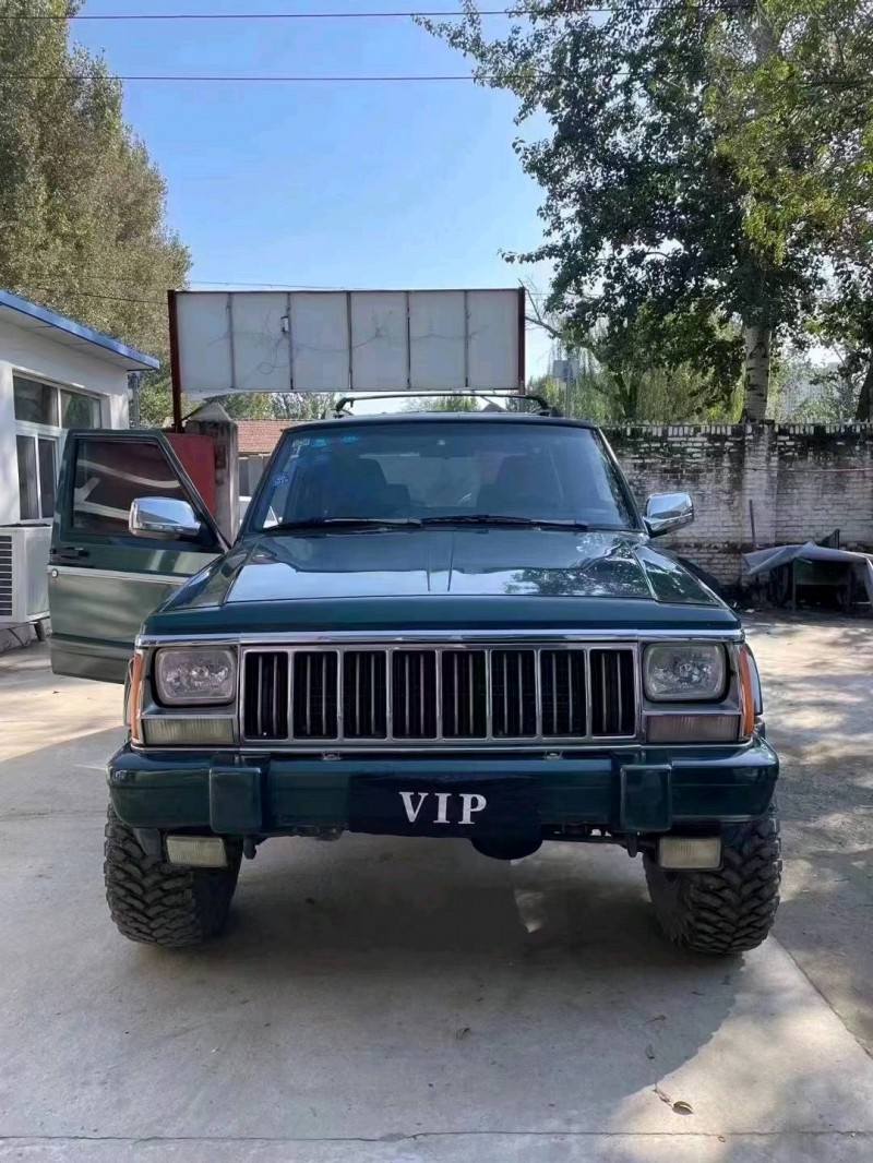 廊坊03年Jeep大切諾基1