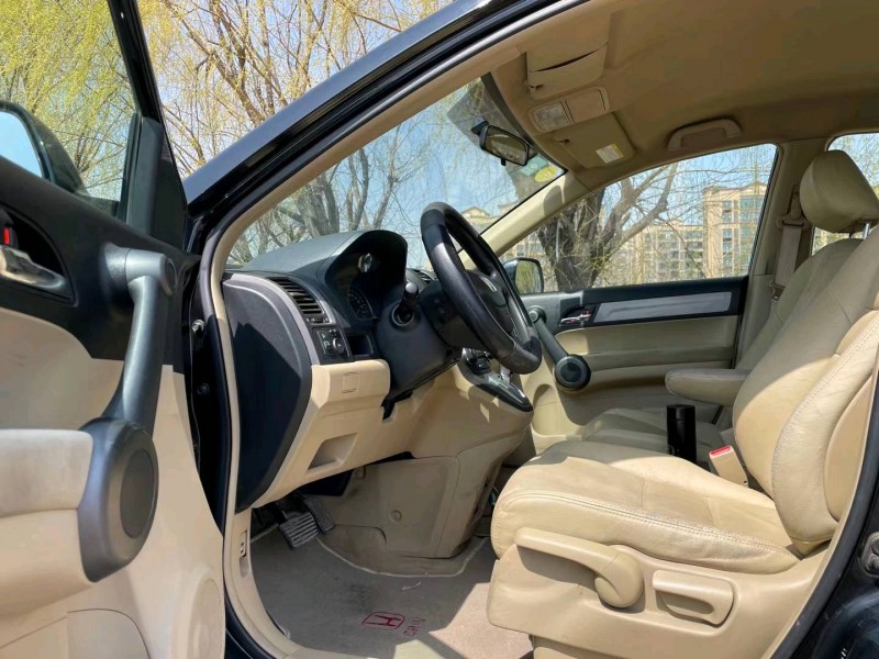 青岛12年本田CR-V4