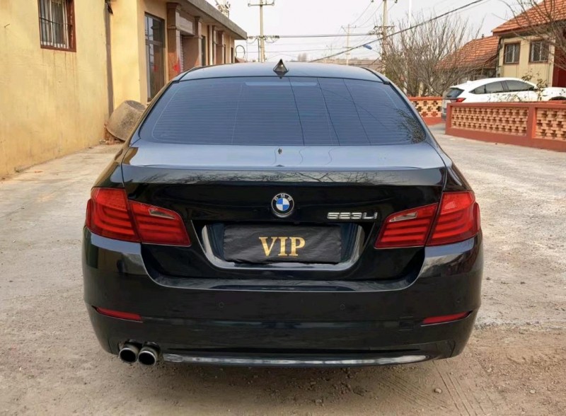 青岛12年宝马5系4