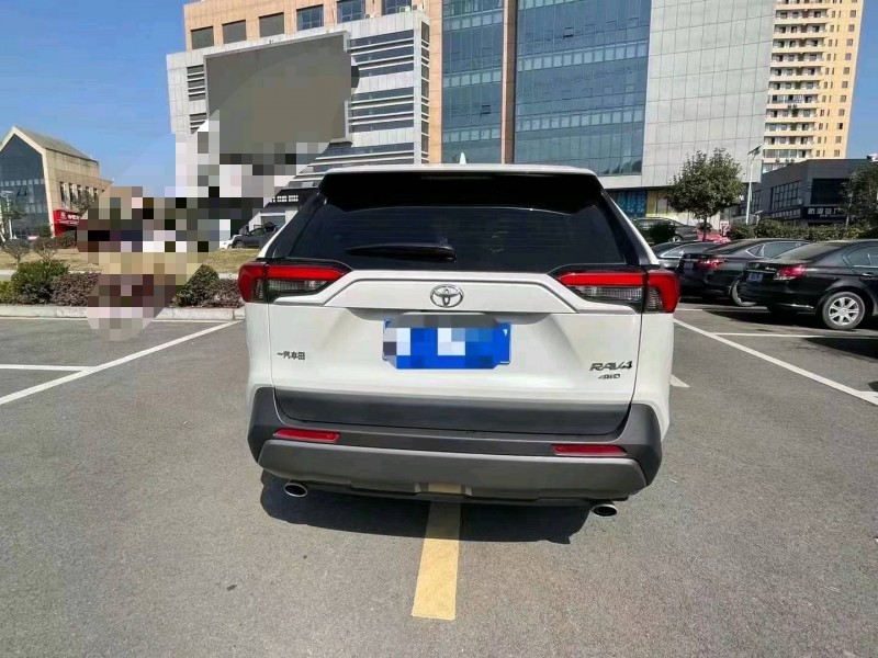 宜昌20年豐田RAV49