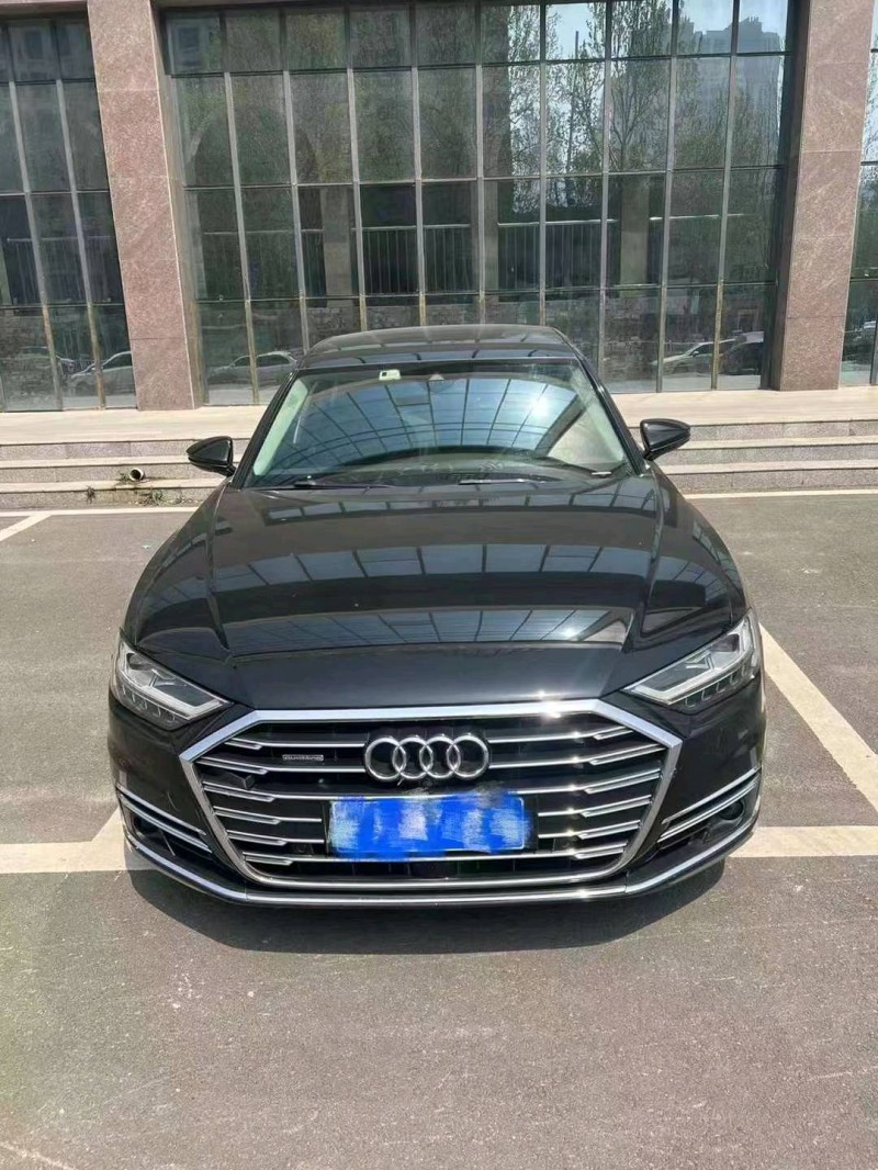 煙臺19年奧迪A8L1