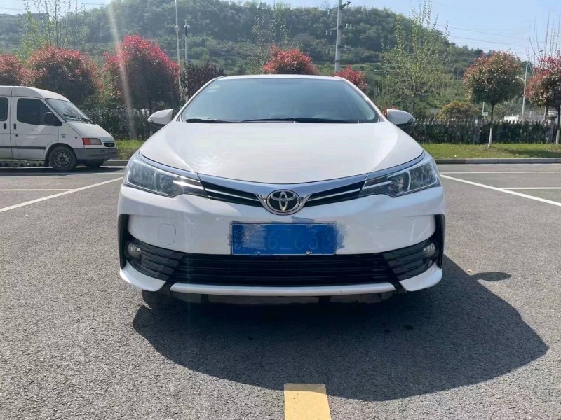 宜昌17年豐田卡羅拉1