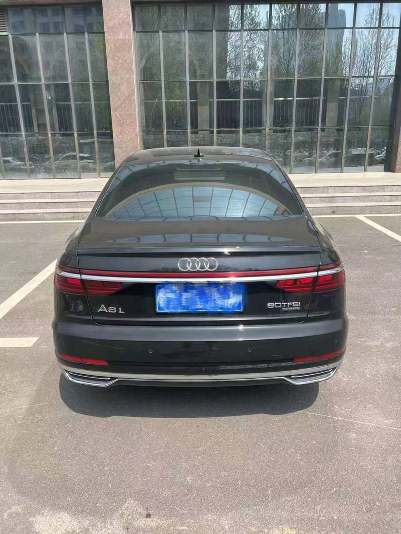 煙臺19年奧迪A8L8
