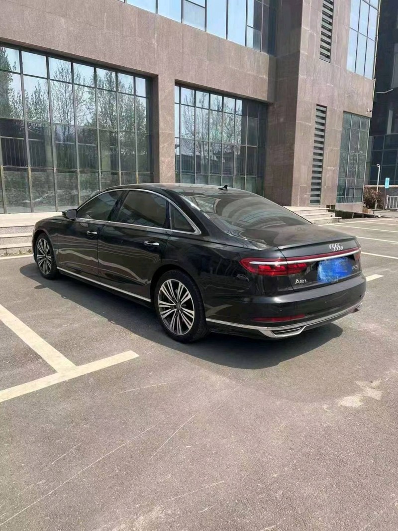 煙臺19年奧迪A8L9