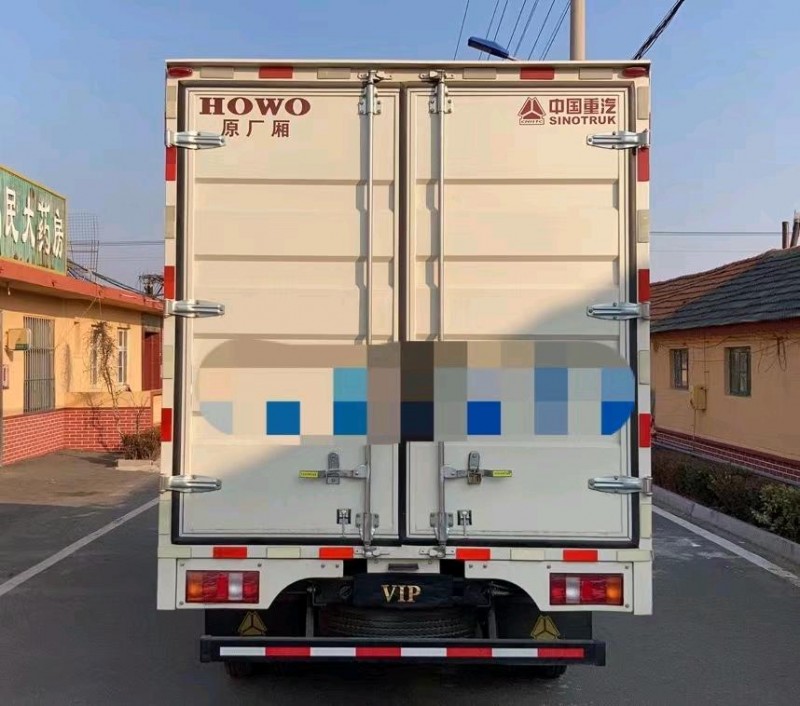 青島21年卡車系列重汽豪沃4