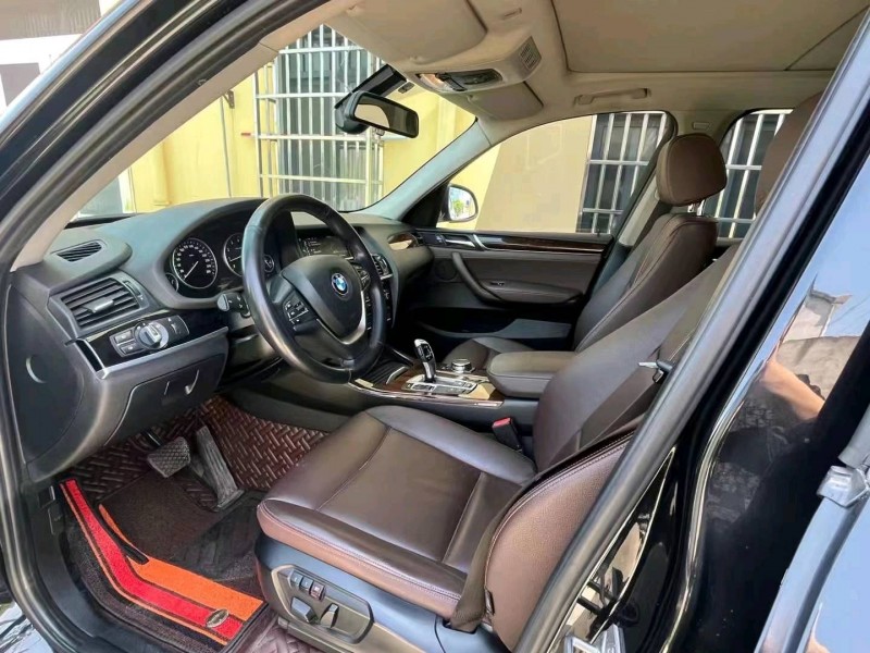 北京16年宝马X33