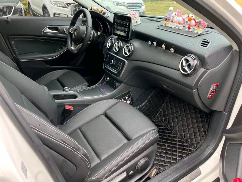 北京19年奔驰GLA9