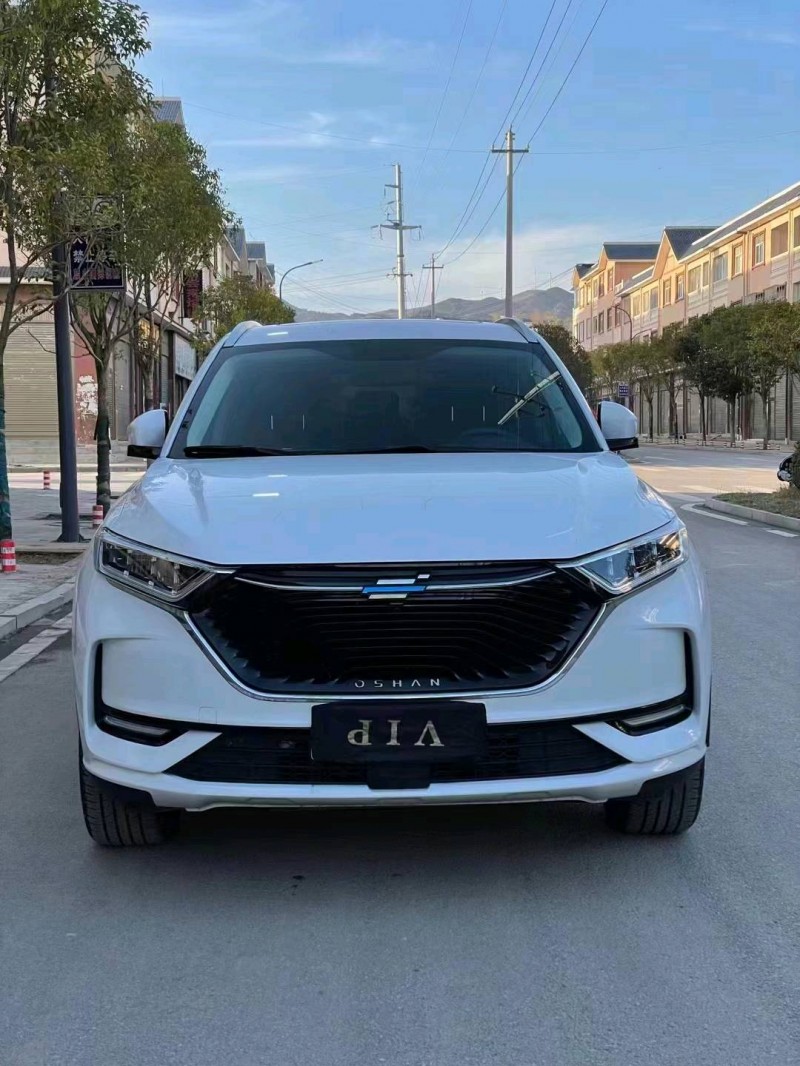 銅仁21年長安汽車歐尚1
