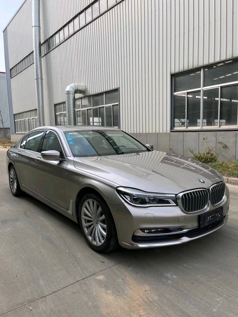 徐州17年宝马7系2