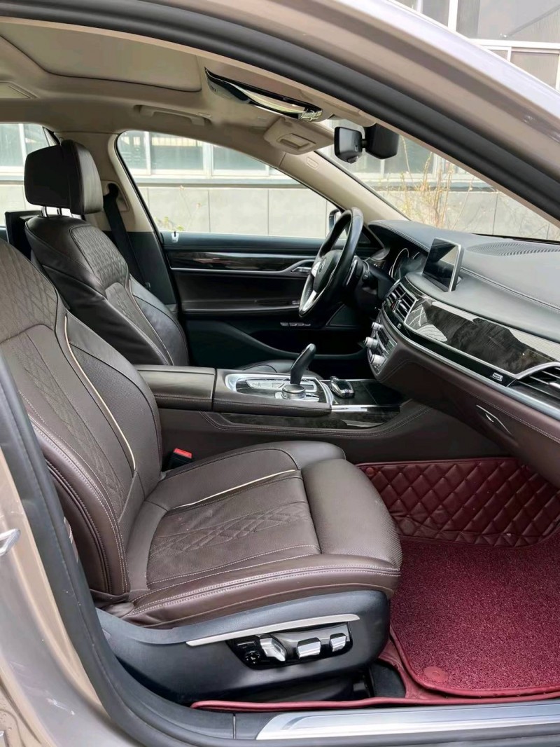 徐州17年宝马7系6