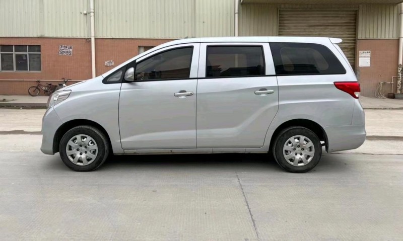 東莞18年長安汽車睿行8