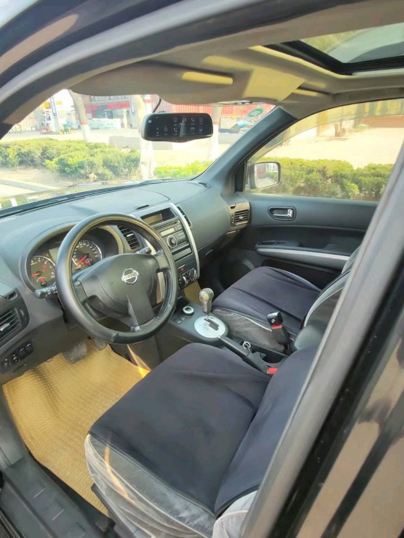 煙臺12年日產奇駿6