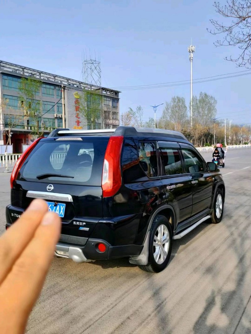 煙臺12年日產奇駿5