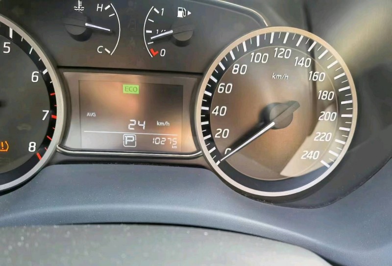 鶴壁21年日產軒逸9