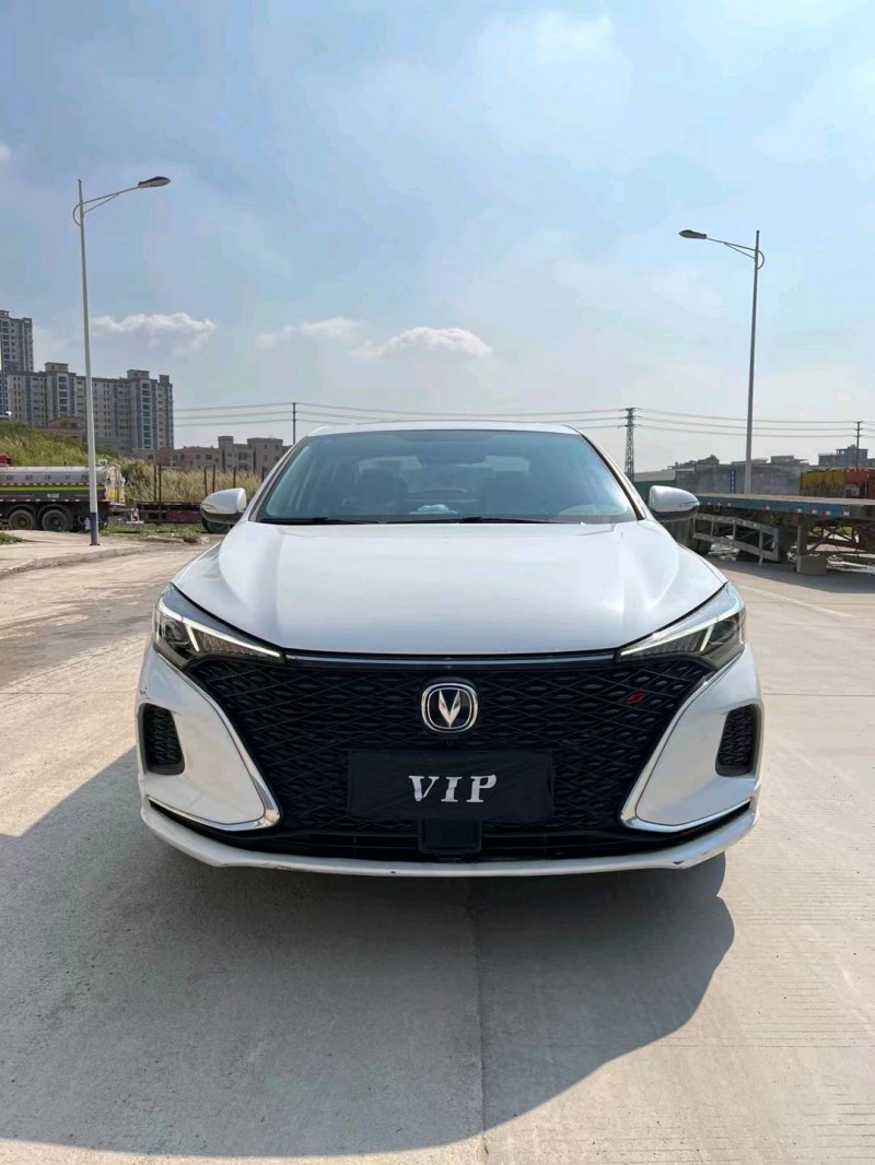 東莞20年長安汽車逸動1