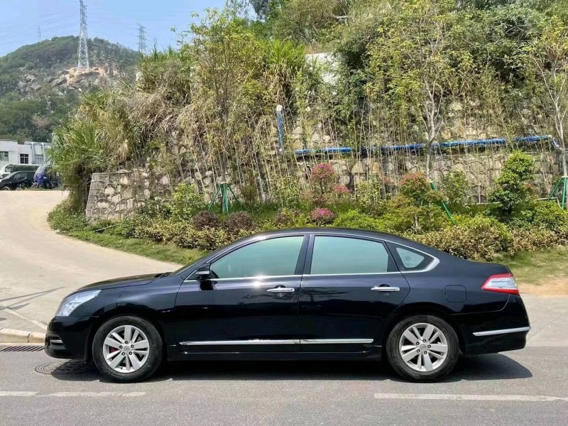 廣州11年日產天籟5