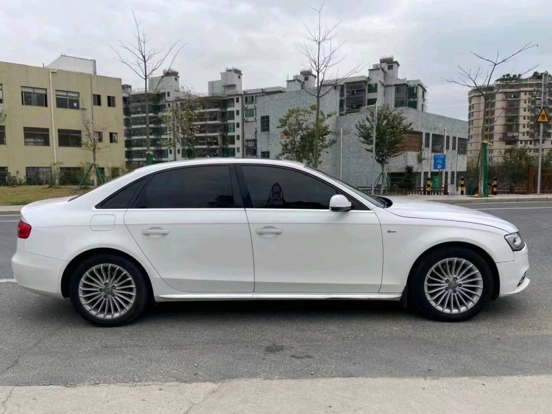 廣州16年奧迪A4L3