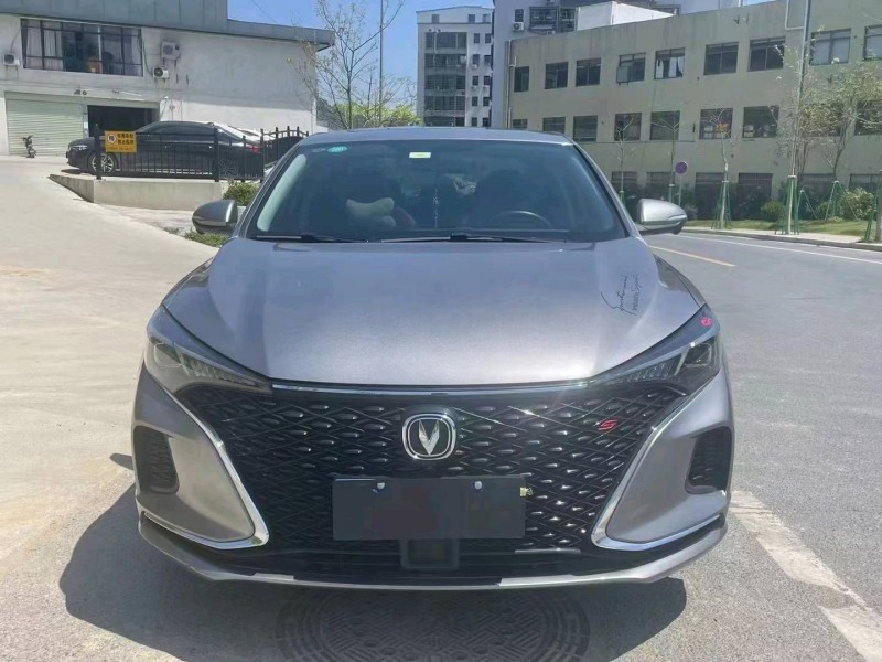 廣州20年長安汽車逸動1