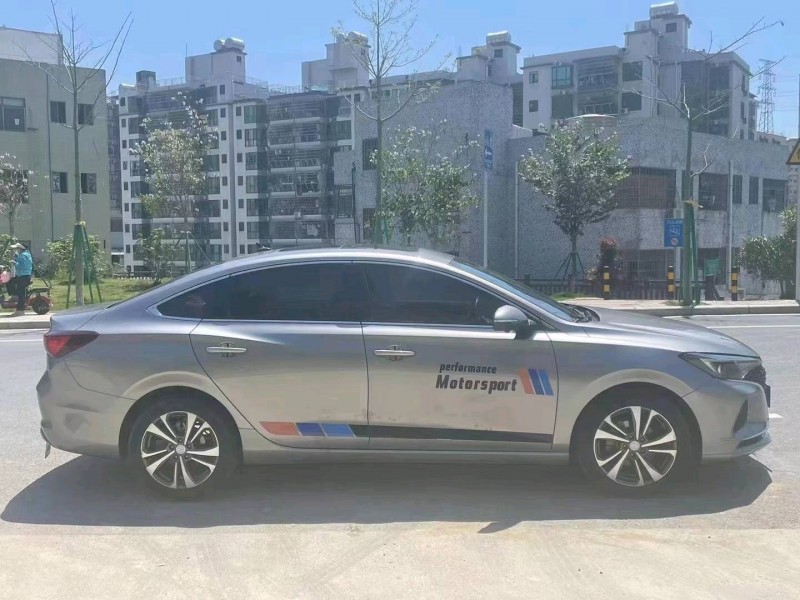 廣州20年長安汽車逸動3