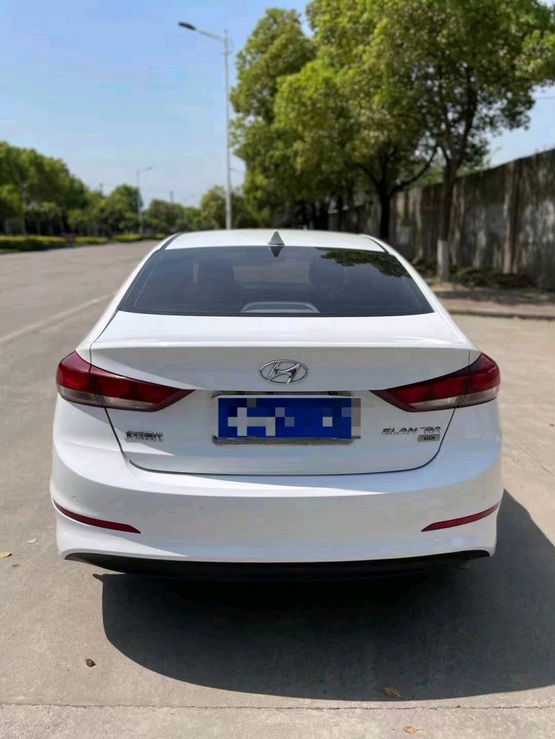 宜昌17年现代领动9