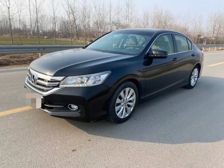 徐州13年本田雅阁8